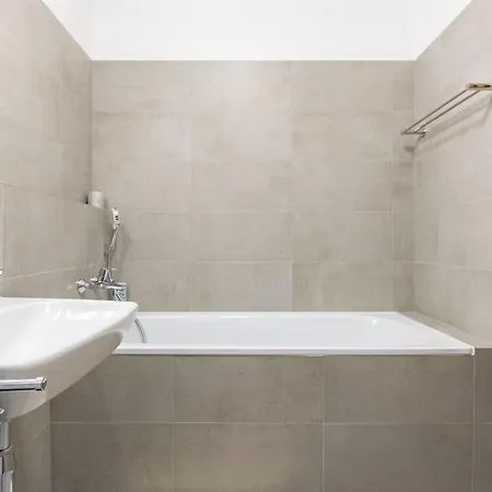 شقة Flat 3 Sunny Haven Moderny 2i, Parking, Wifi براتسيلافا