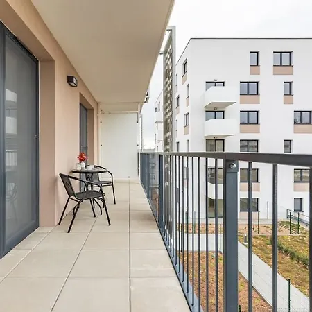 Flat 3 Sunny Haven Moderny 2i, Parking, Wifi Daire Bratislava