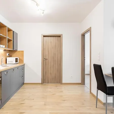 Apartment Flat 3 Sunny Haven Moderny 2i, Parking, Wifi *