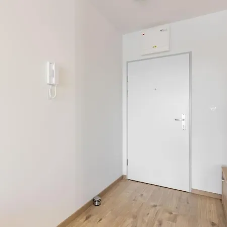 Flat 3 Sunny Haven Moderny 2i, Parking, Wifi Raca