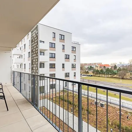 Daire Flat 3 Sunny Haven Moderny 2i, Parking, Wifi