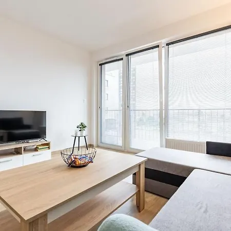Apartment Flat 3 Sunny Haven Moderny 2i, Parking, Wifi Raca