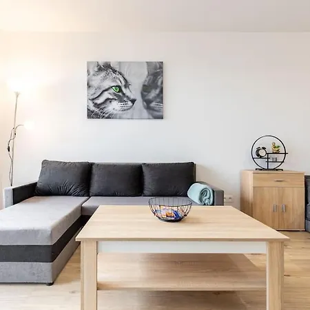 Flat 3 Sunny Haven Moderny 2i, Parking, Wifi *