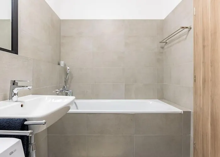 Apartament Flat 3 Sunny Haven Moderny 2i, Parking, Wifi Bratysława