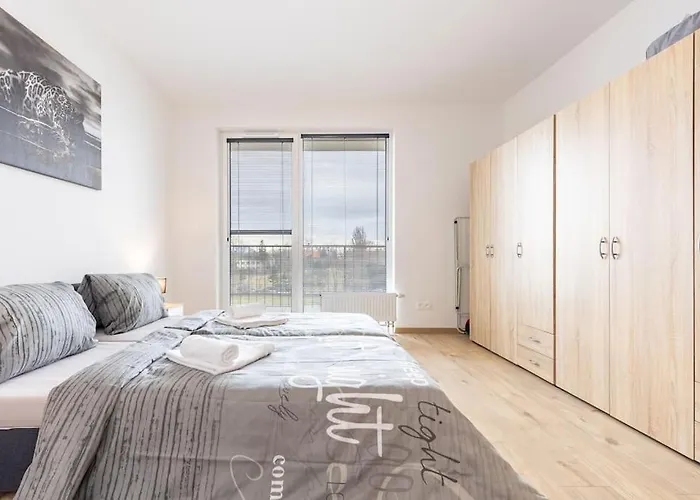 Flat 3 Sunny Haven Moderny 2i, Parking, Wifi * Bratysława
